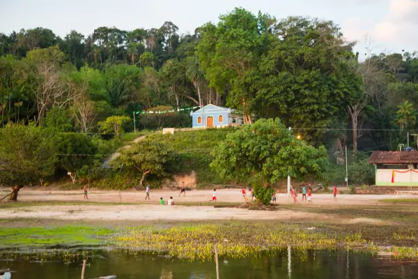 Roteiros de camping ecológico em comunidades tradicionais: Aprendizado e conexão cultural